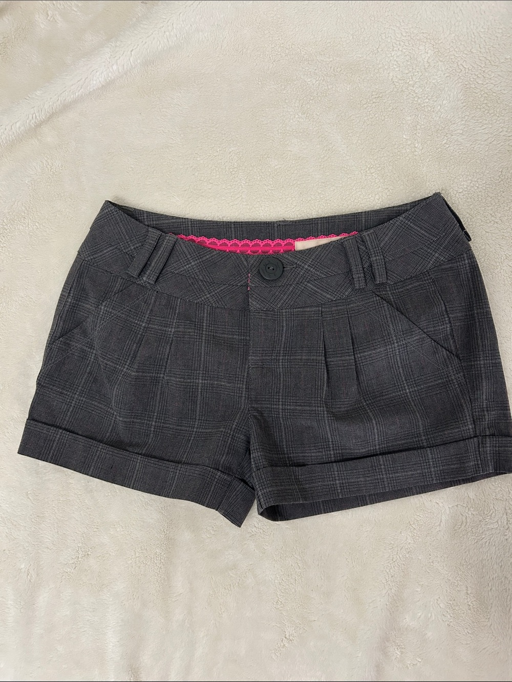 DKNY Women's Gray Plaid Tailored Shorts